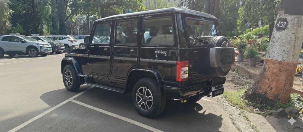Mahindra Bolero images